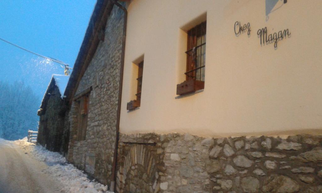 Affittacamere Chez Magan Gignod Esterno foto