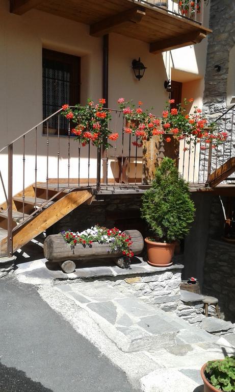Affittacamere Chez Magan Gignod Esterno foto