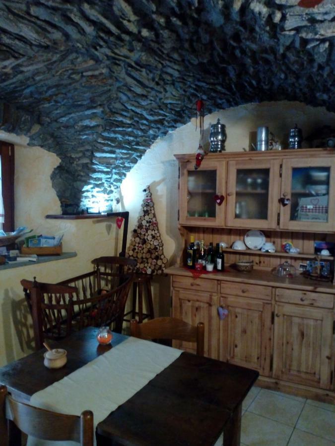 Affittacamere Chez Magan Gignod Esterno foto